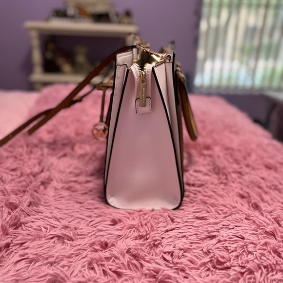 SOLD!!! Basically Brand NWOT Michael Kors Handbag & Wallet bundle - Picture 13 of 16